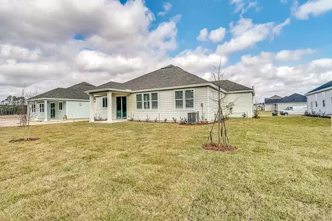 Exterior - 839 San Antonio Dr, Saint Augustine, FL 32086 photo 2 of 3