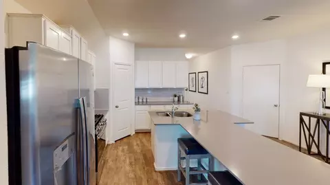 Kitchen - 418 Keefer, Kyle, TX 78640 photo 4 of 4