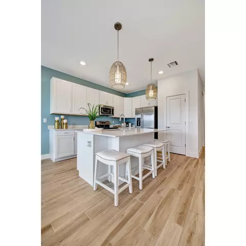 135 SE Birch Ter, Stuart, FL 34997 photo 8