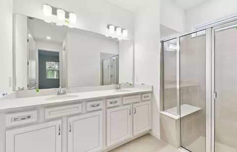 Bath - 9458 Shorebird Ct, Parrish, FL 34219 photo 1 of 2