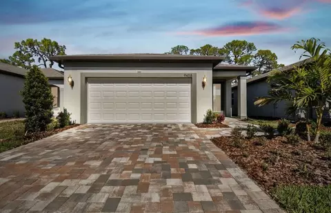 Exterior - 9458 Shorebird Ct, Parrish, FL 34219 photo 2 of 2