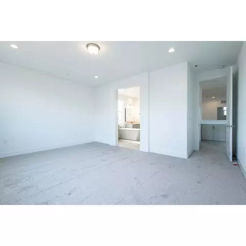 Bedroom - 845 Discovery Rd S, Madera, CA 93636 photo 2 of 2