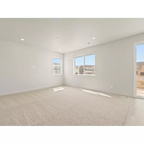 574 E Andiron Ln, Eagle Mountain, UT 84005 photo 9