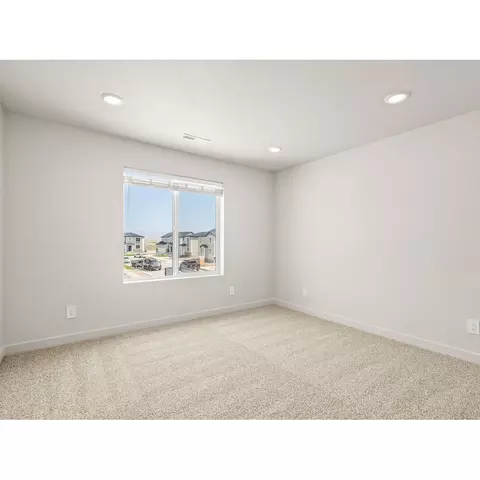 574 E Andiron Ln, Eagle Mountain, UT 84005 photo 14