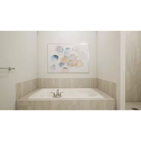 Bath - 42654 Darala Dr, Ashburn, VA 20147 photo 2 of 5