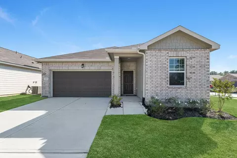 105 Dionicio Loop, Seguin, TX 78155 photo 4