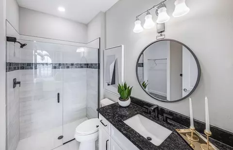 Bath - 20180 Kingmont Dr, Estero, FL 33928 photo 4 of 4