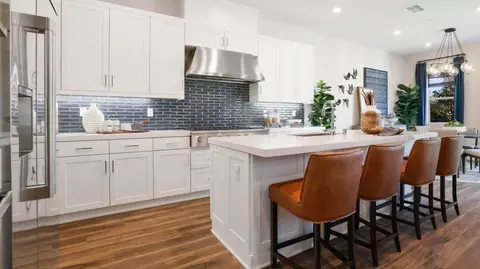 Kitchen - 1528 Hollyleaf Ter, Montebello, CA 90640 photo 3 of 4