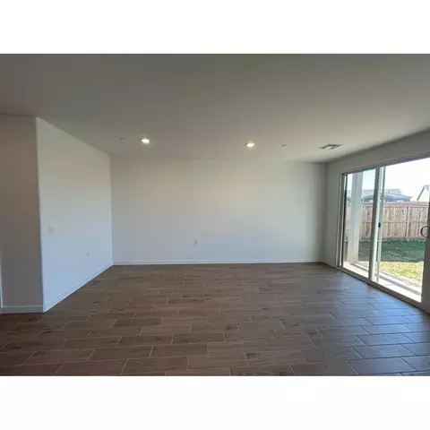 2218 N Argyle Ave, Clovis, CA 93619 photo 4