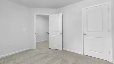 Bedroom - 176 Holmes Corner Dr, Smithfield, NC 27577 photo 6 of 8