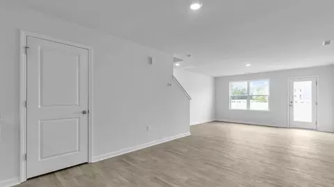 Living - 176 Holmes Corner Dr, Smithfield, NC 27577 photo 5 of 6