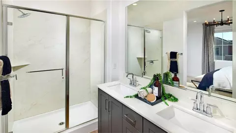 Bath - 730 Mara Loop UNIT 2, Chula Vista, CA 91911 photo 3 of 3