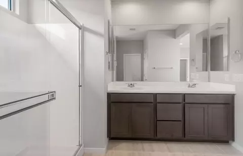 Bath - 1264 W Treasure Trl, Apache Junction, AZ 85120 photo 3 of 4