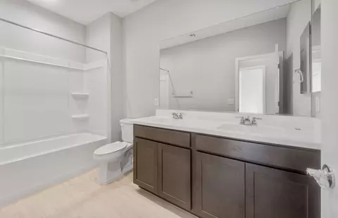 Bath - 1264 W Treasure Trl, Apache Junction, AZ 85120 photo 4 of 4