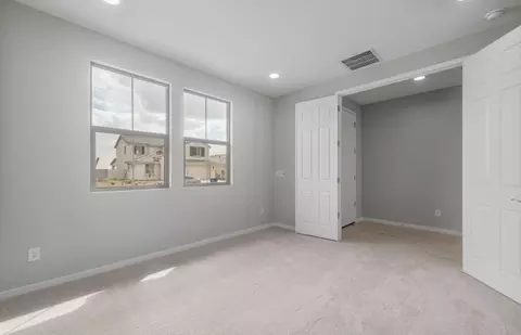 Bedroom - 1264 W Treasure Trl, Apache Junction, AZ 85120 photo 1 of 5