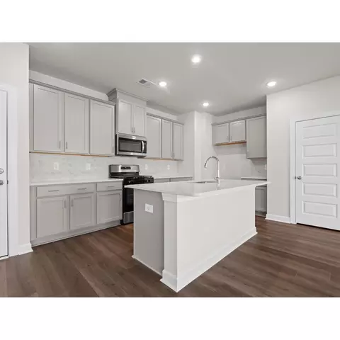708 Whitebark Dr, Pendleton, SC 29670 photo 3
