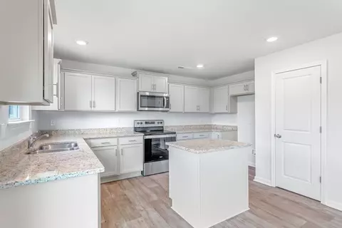 5053 Crest Ct, Trinity, NC 27370 photo 9