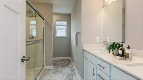 Bath - 1573 143rd St E, Rosemount, MN 55068 photo 1 of 1