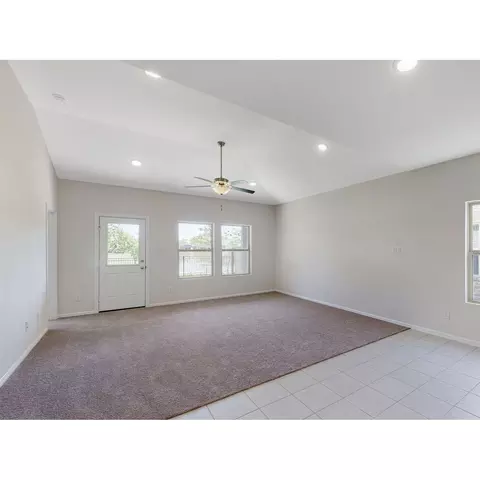 7024 Calshot Rd, Pilot Point, TX 76258 photo 6