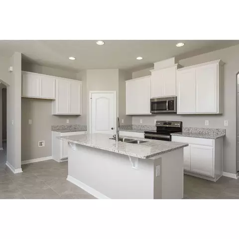 Kitchen - 2618 Great Heron Ave, Saint Cloud, FL 34773 photo 5 of 6