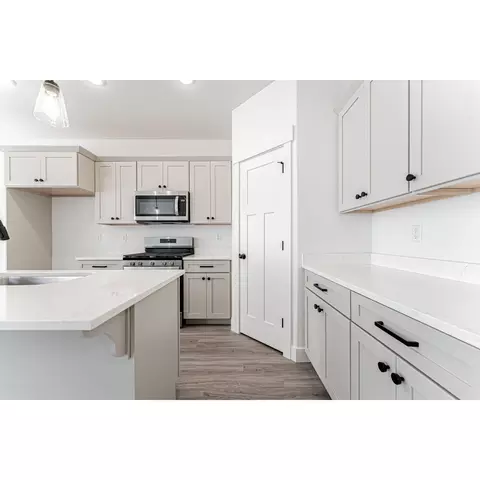 Kitchen - 4593 S Olive Ave, Mapleton, UT 84664 photo 1 of 4