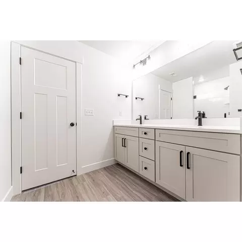 Bath - 4593 S Olive Ave, Mapleton, UT 84664 photo 1 of 2