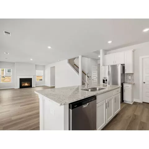 215 Maxwell Dr, Easley, SC 29642 photo 5