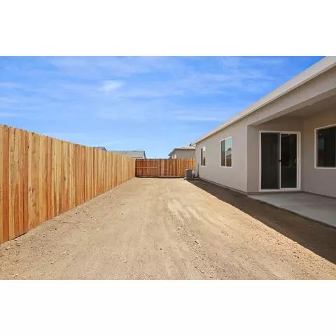 Exterior - 2276 Paramount Ln, Manteca, CA 95337 photo 6 of 8