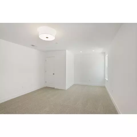Bedroom - 2276 Paramount Ln, Manteca, CA 95337 photo 9 of 11