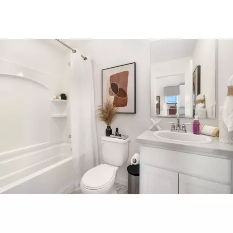 Bath - 404 Condor Way, Johnstown, CO 80534 photo 1 of 2