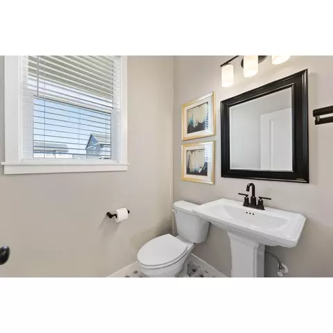 115 Valemont Dr, Medford, OR 97501 photo 6