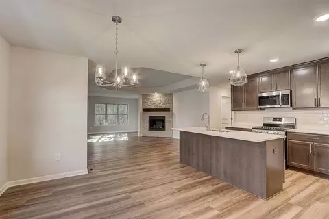 802 Margo Cir, Eagle, WI 53119 photo 9