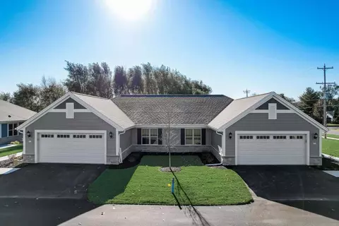 802 Margo Cir, Eagle, WI 53119 photo 4