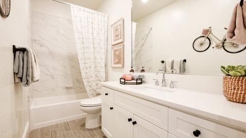 2070 N Preuss Ave, Clovis, CA 93619 photo 12