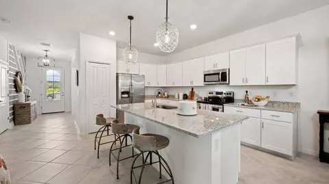 Kitchen - 2425 Avocado Ln, Naples, FL 34120 photo 6 of 7