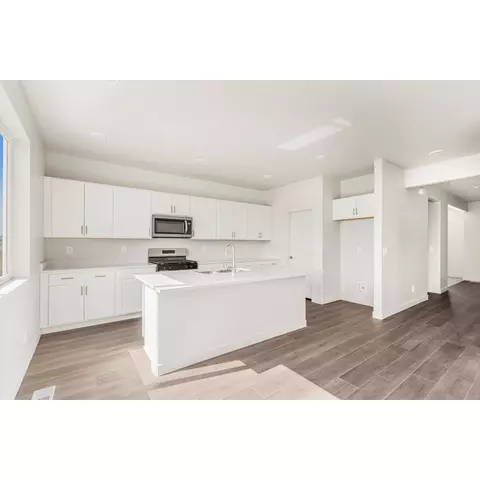 564 E Andiron Ln, Eagle Mountain, UT 84005 photo 5