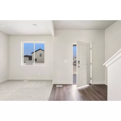 564 E Andiron Ln, Eagle Mountain, UT 84005 photo 8