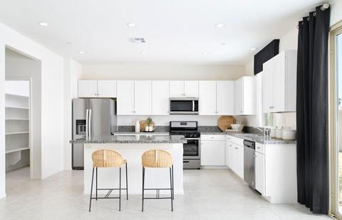 4527 Highland Ave, Perris, CA 92571 photo 6