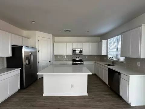 Kitchen - 4541 S Venus Ave, Mesa, AZ 85212 photo 1 of 2