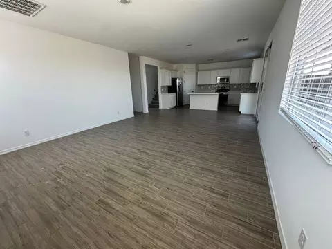 Living - 4541 S Venus Ave, Mesa, AZ 85212 photo 2 of 2