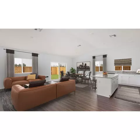 10815 Montevideo Pl, Bakersfield, CA 93306 photo 6