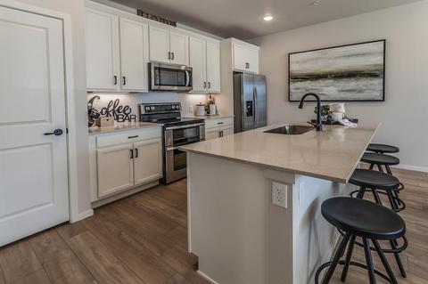 2290 Setting Sun Dr #4, Windsor, CO 80550 photo 10