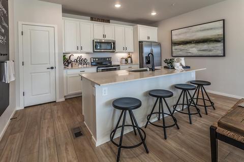 2290 Setting Sun Dr #4, Windsor, CO 80550 photo 6