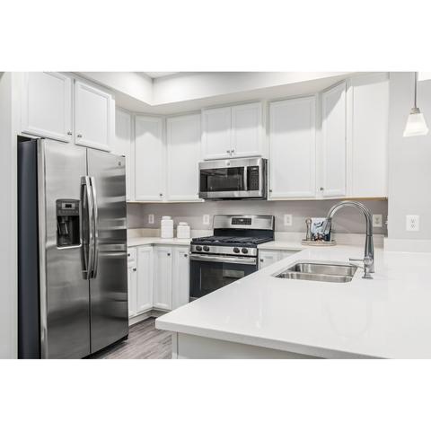 1725 Dunnington Pl, Dumfries, VA 22026 photo 5