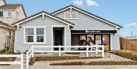 Exterior - 1109 Grant Ave W, Madera, CA 93636 photo 2 of 8