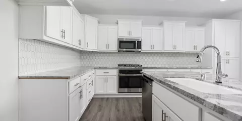 Kitchen - 1109 Grant Ave W, Madera, CA 93636 photo 4 of 4