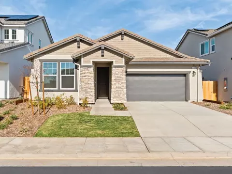 Exterior - 1109 Grant Ave W, Madera, CA 93636 photo 1 of 8