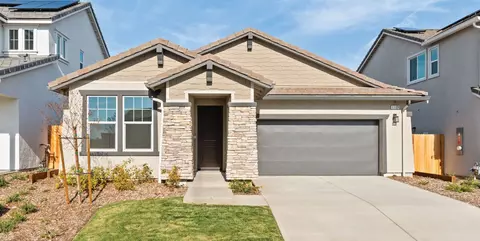 Exterior - 1109 Grant Ave W, Madera, CA 93636 photo 7 of 8