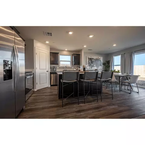 1614 Seneca Dr, Madera, CA 93637 photo 9