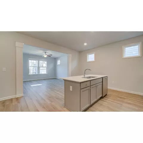 4635 Blake Loop, Atlanta, GA 30349 photo 12
